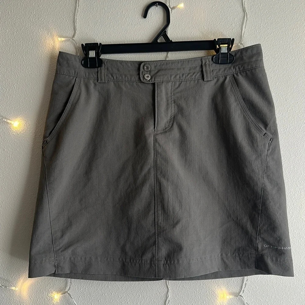Columbia Titanium Lightweight Skirt w/ Built-in Shorts​​​​​​​​
